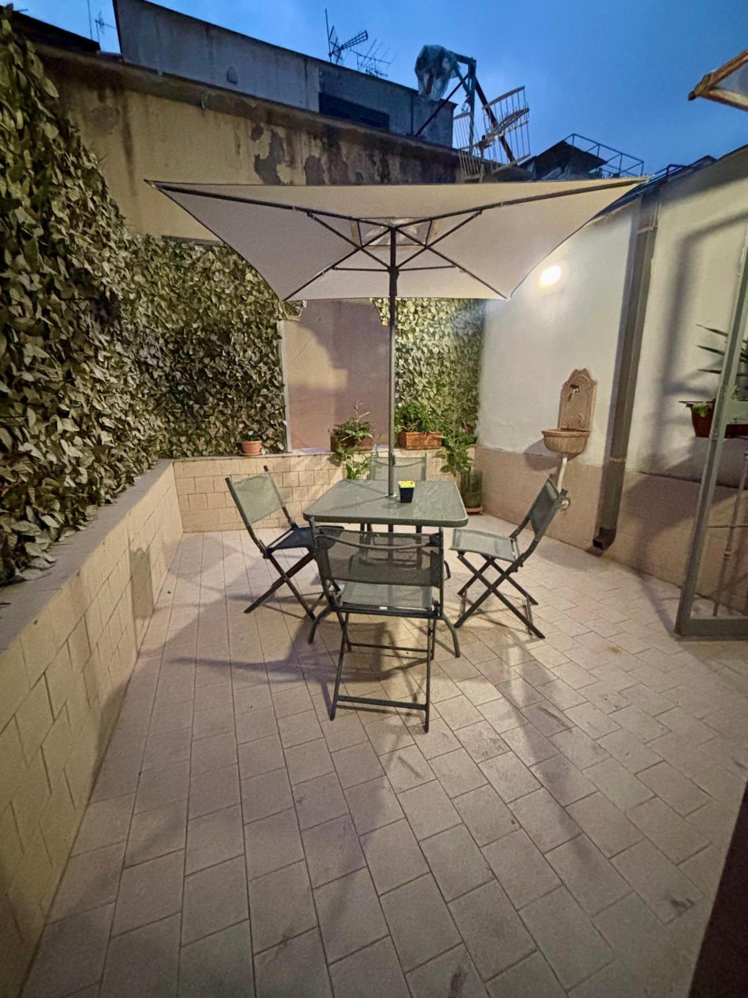 B&B Aria Di Sole Наполи Екстериор снимка